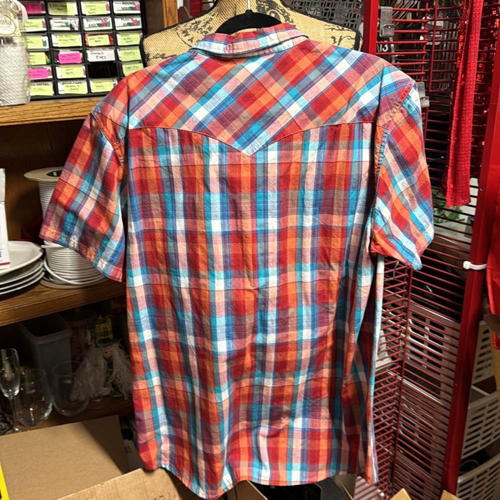 Levi Strauss & Co. Short-Sleeved Shirt - Picture 3 of 3